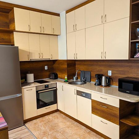 Business And Leisure Apartments In Mladost 2 With Free Garage Sofya Dış mekan fotoğraf
