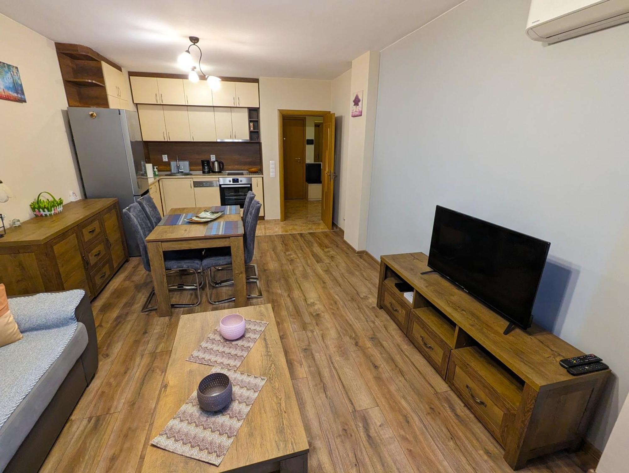 Business And Leisure Apartments In Mladost 2 With Free Garage Sofya Dış mekan fotoğraf