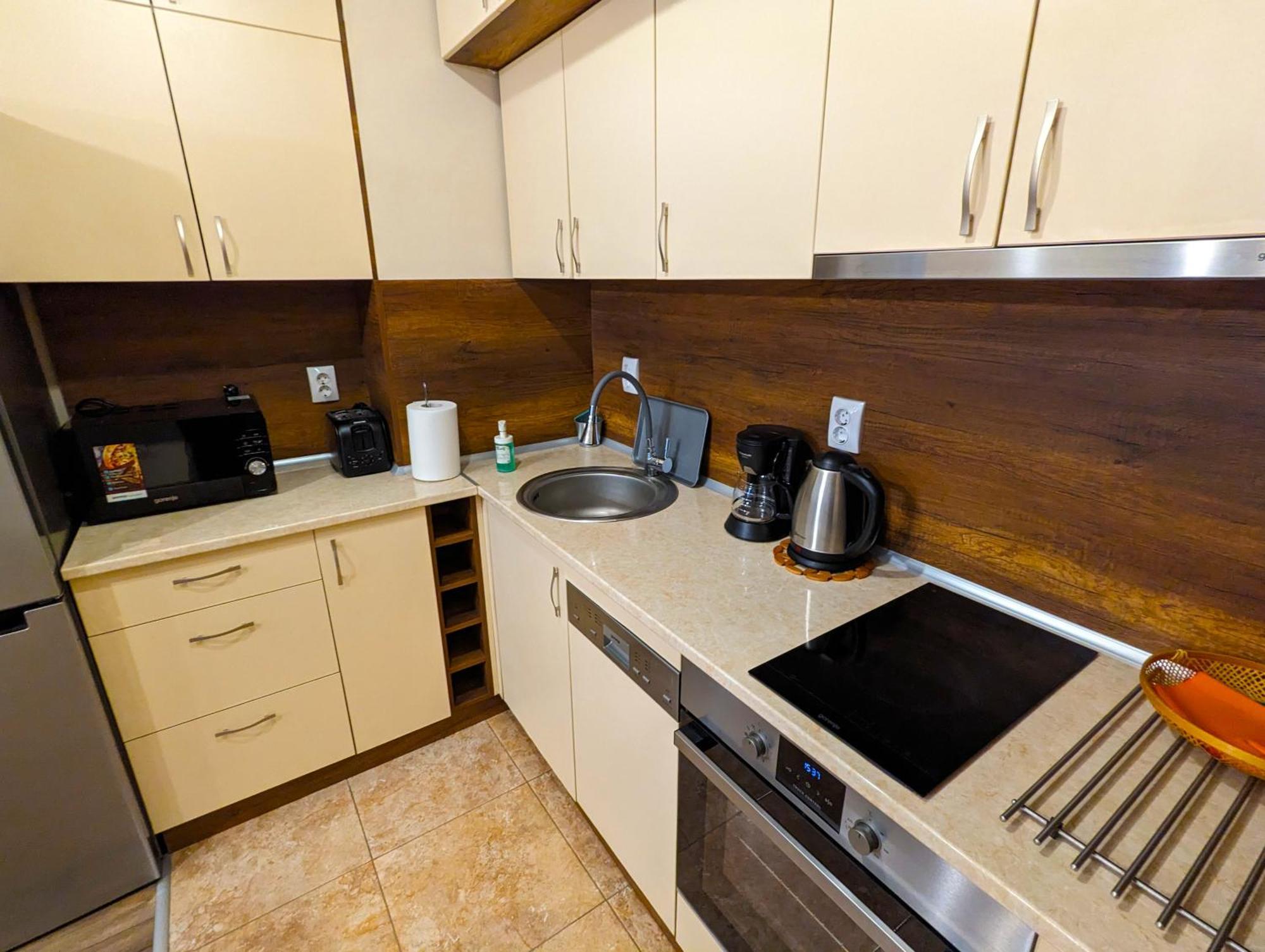 Business And Leisure Apartments In Mladost 2 With Free Garage Sofya Dış mekan fotoğraf